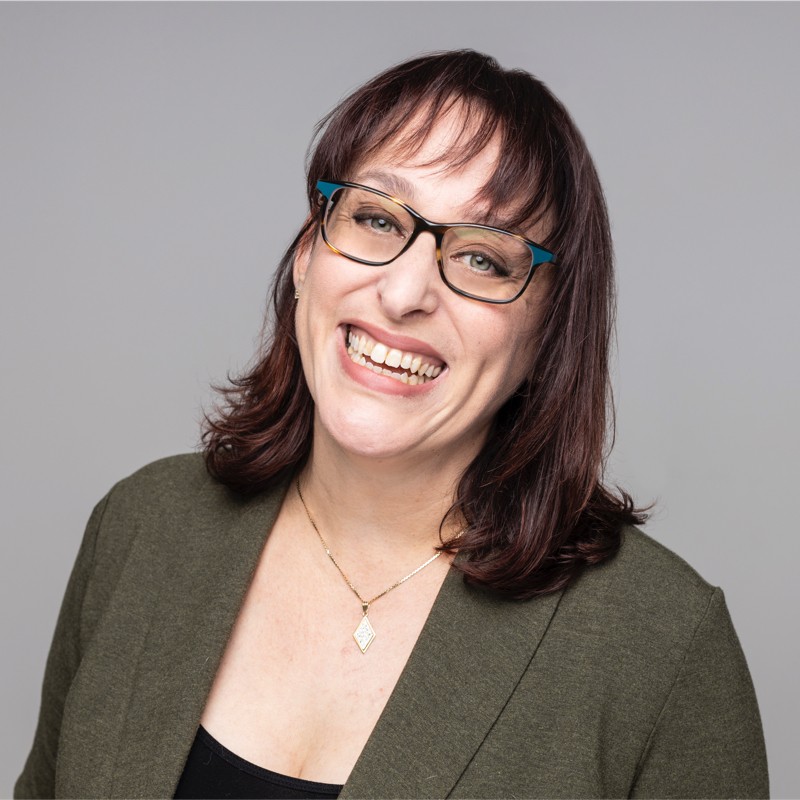 A photo of Karen Slonim.