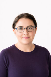 A photo of Lindsay Williamson.
